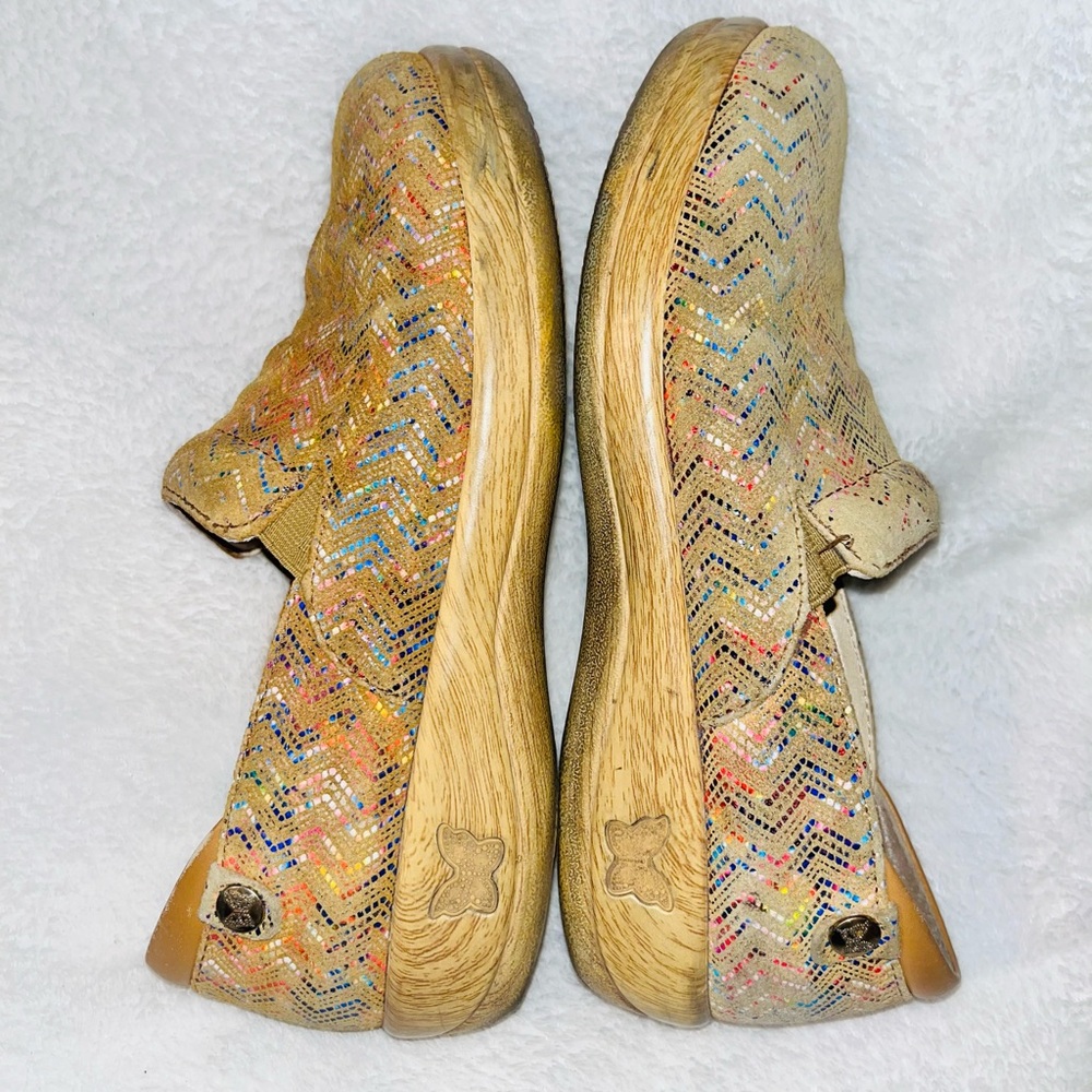 ALEGRIA Keli Clogs Ric Rack Tan Sz 37 (7.5) - Picture 4 of 10
